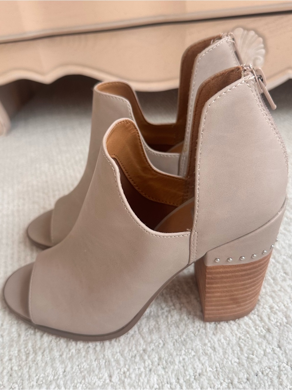 Dolce Vita Taupe Peep Toe Ankle Booties – Block Heel Size 8
